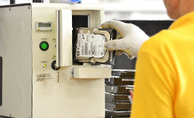 物理破壊によるデータ消去