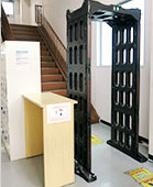金属探知ゲート